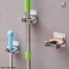móc treo chổi gắn tường